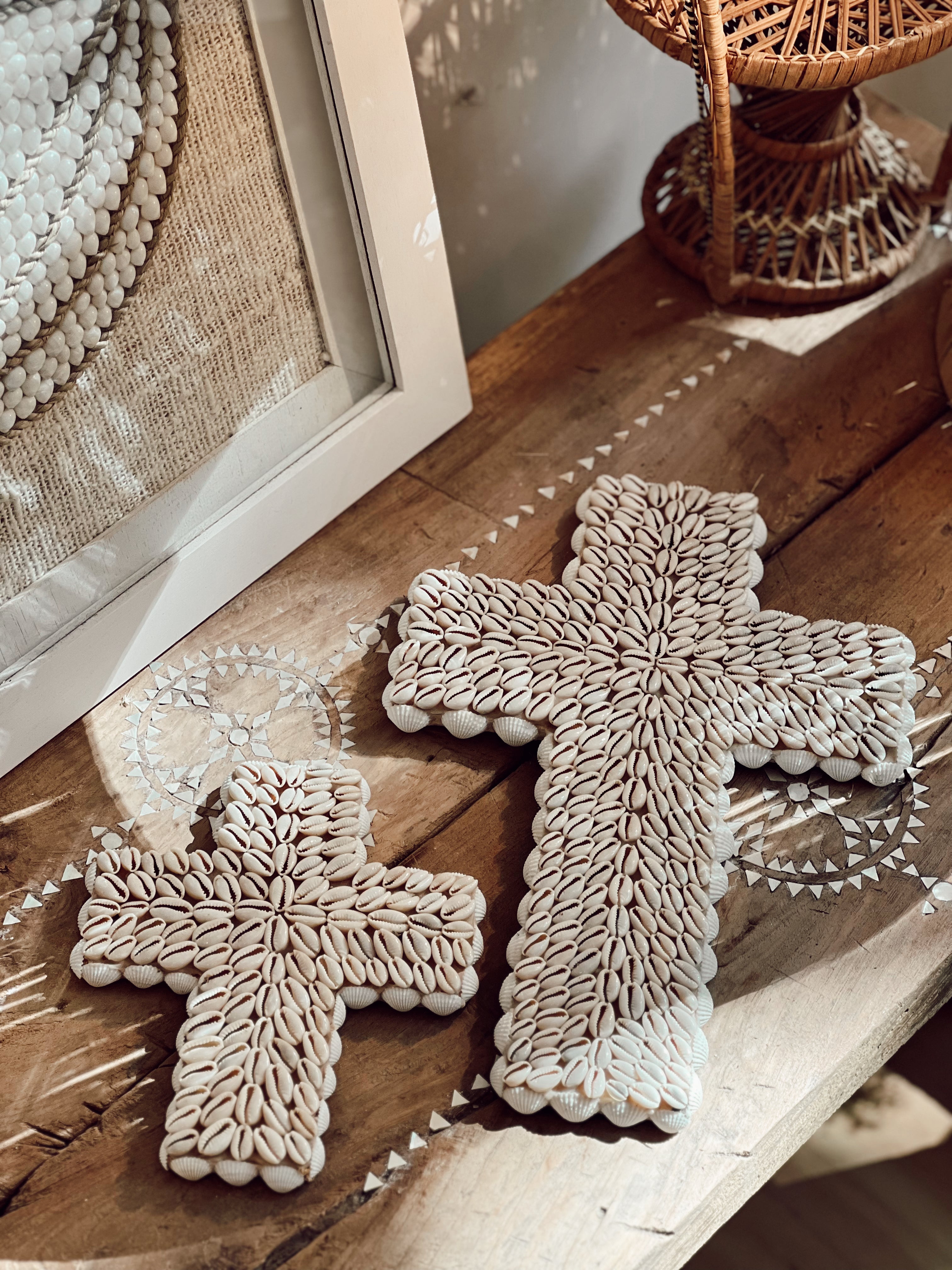 Suspension croix coquillage