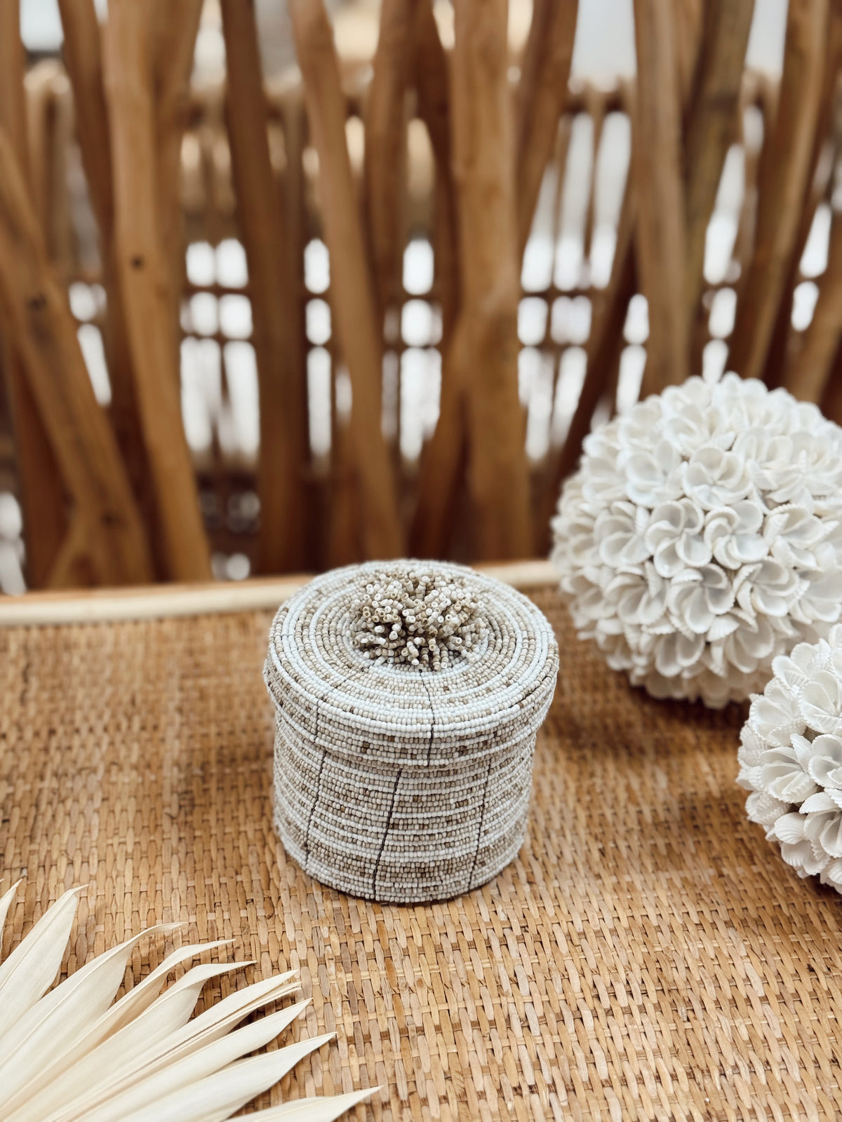 Boîtes rondes en perles I Beige