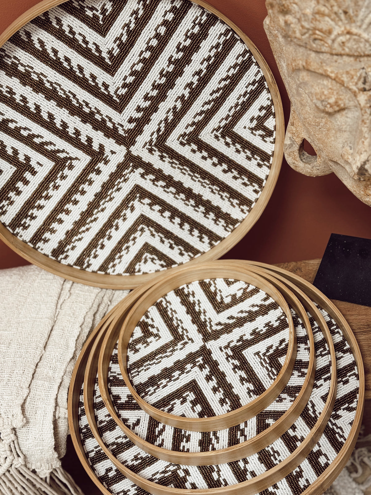 Plateau rond en perles