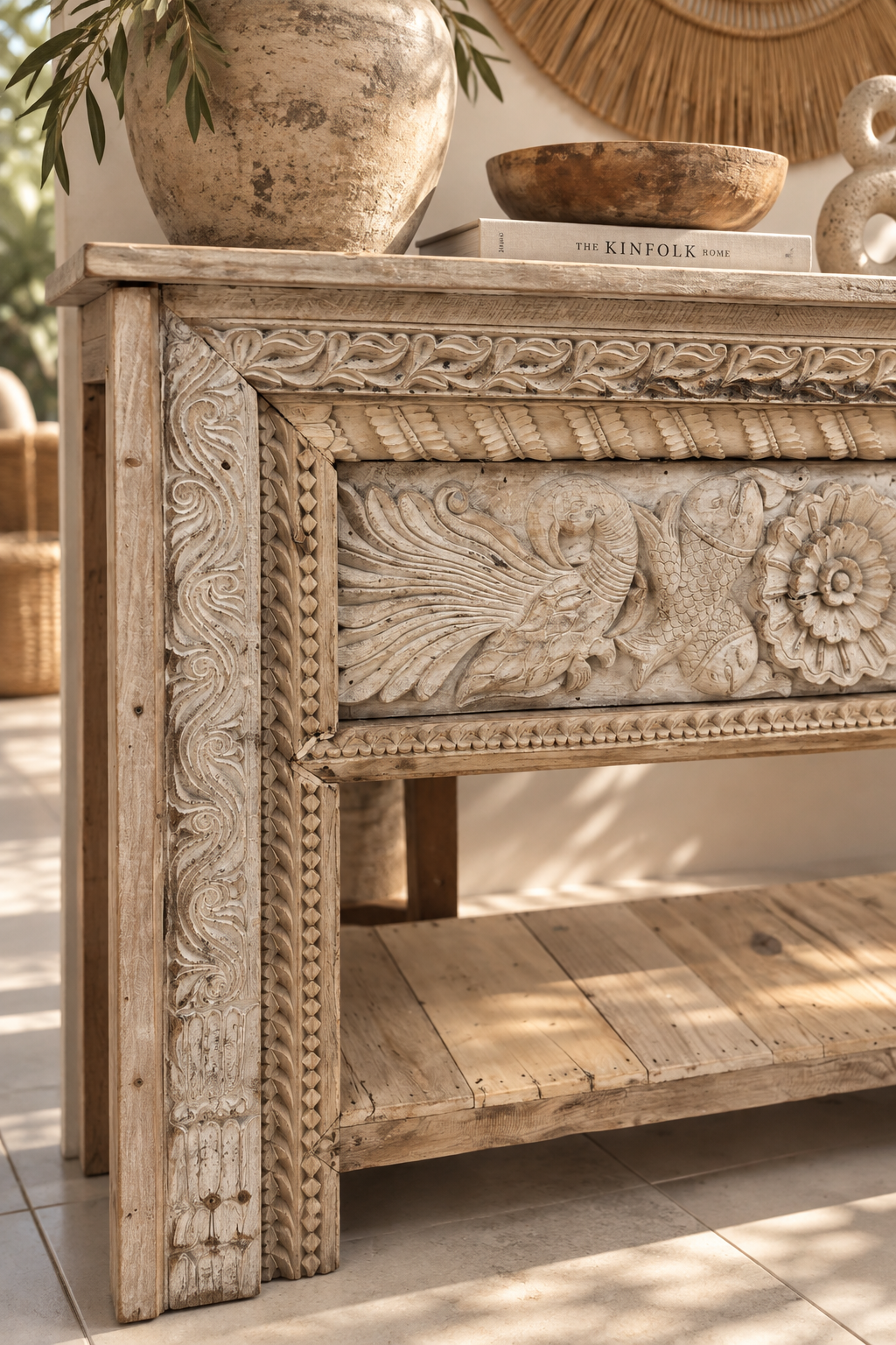 Console indienne ancienne en bois sculpté