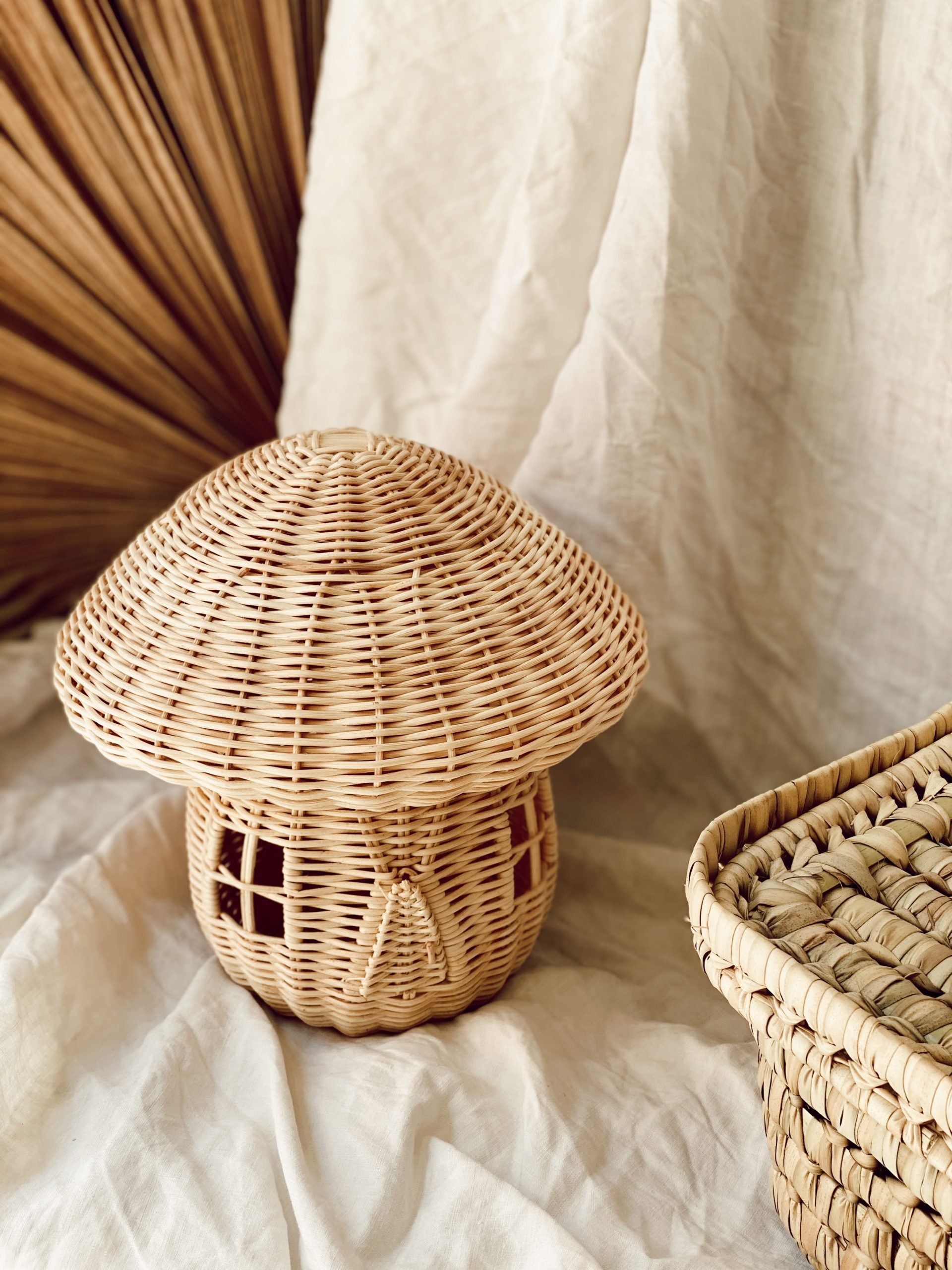 Luna Soul Collection Mushroom House