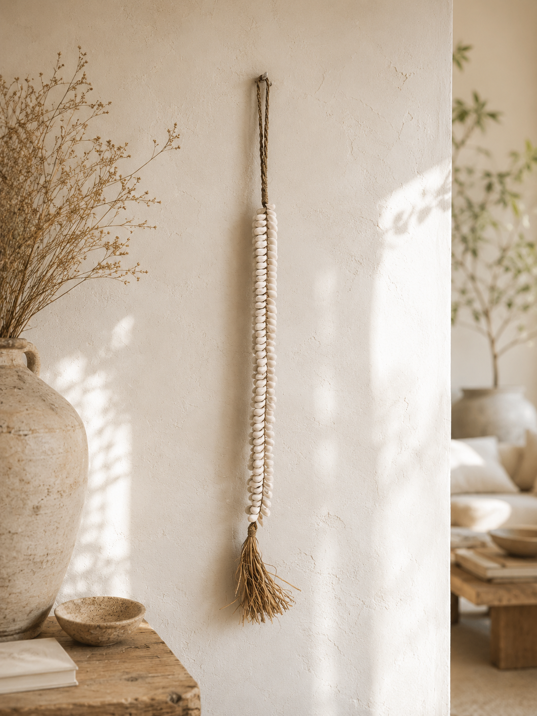 Suspensions murales en coquillages
