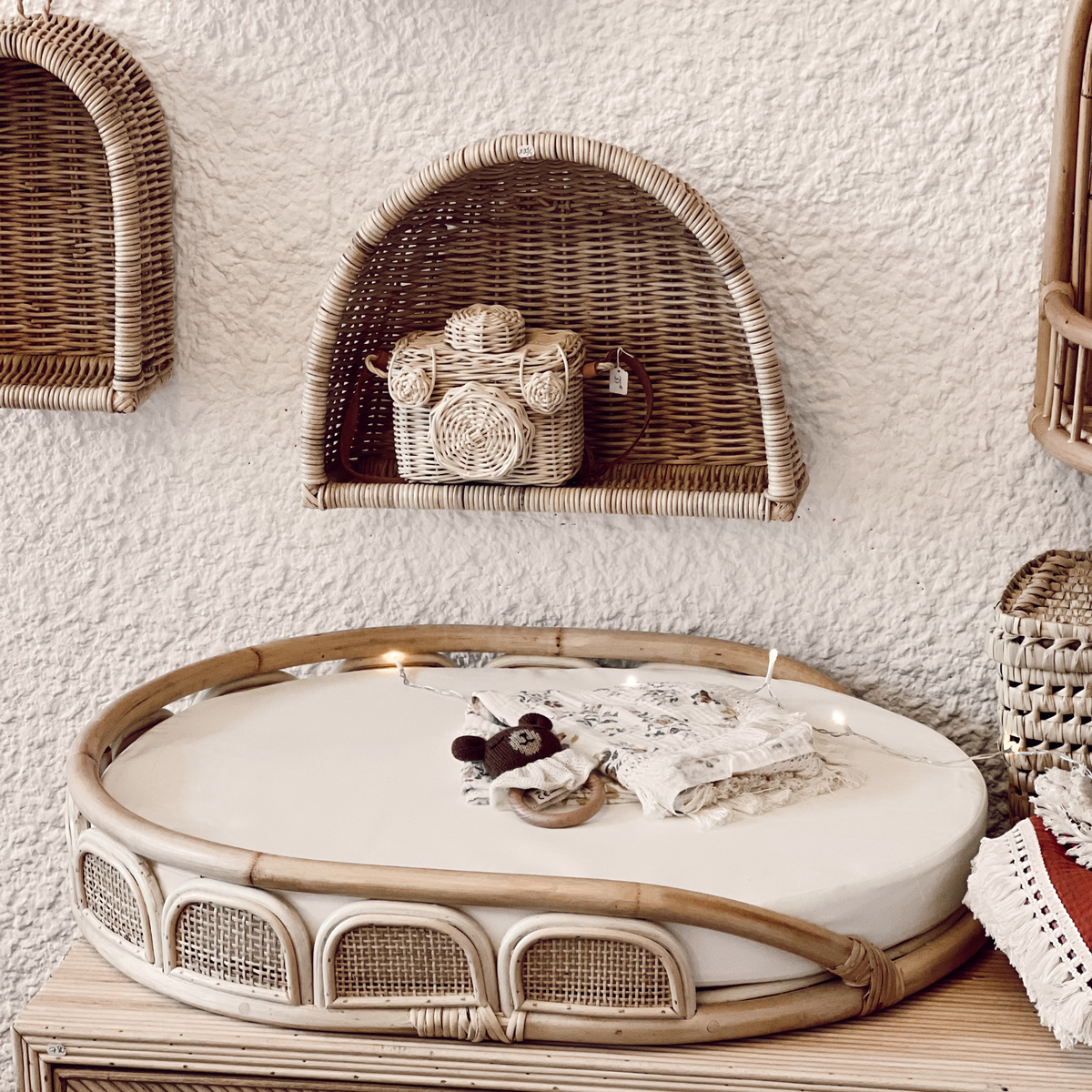 Sunshine rattan changing basket