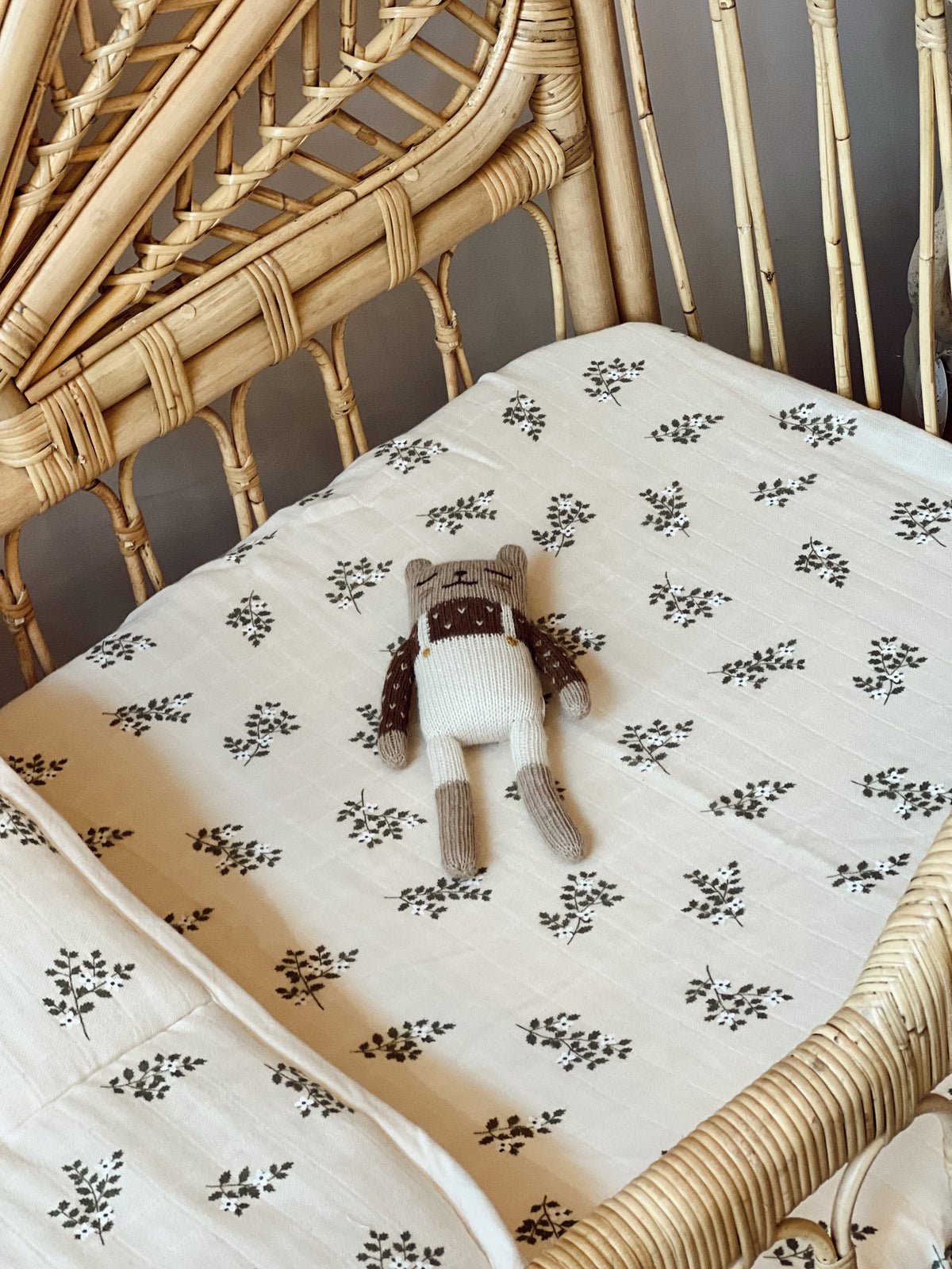 Drap housse lit bébé Holly Flowers