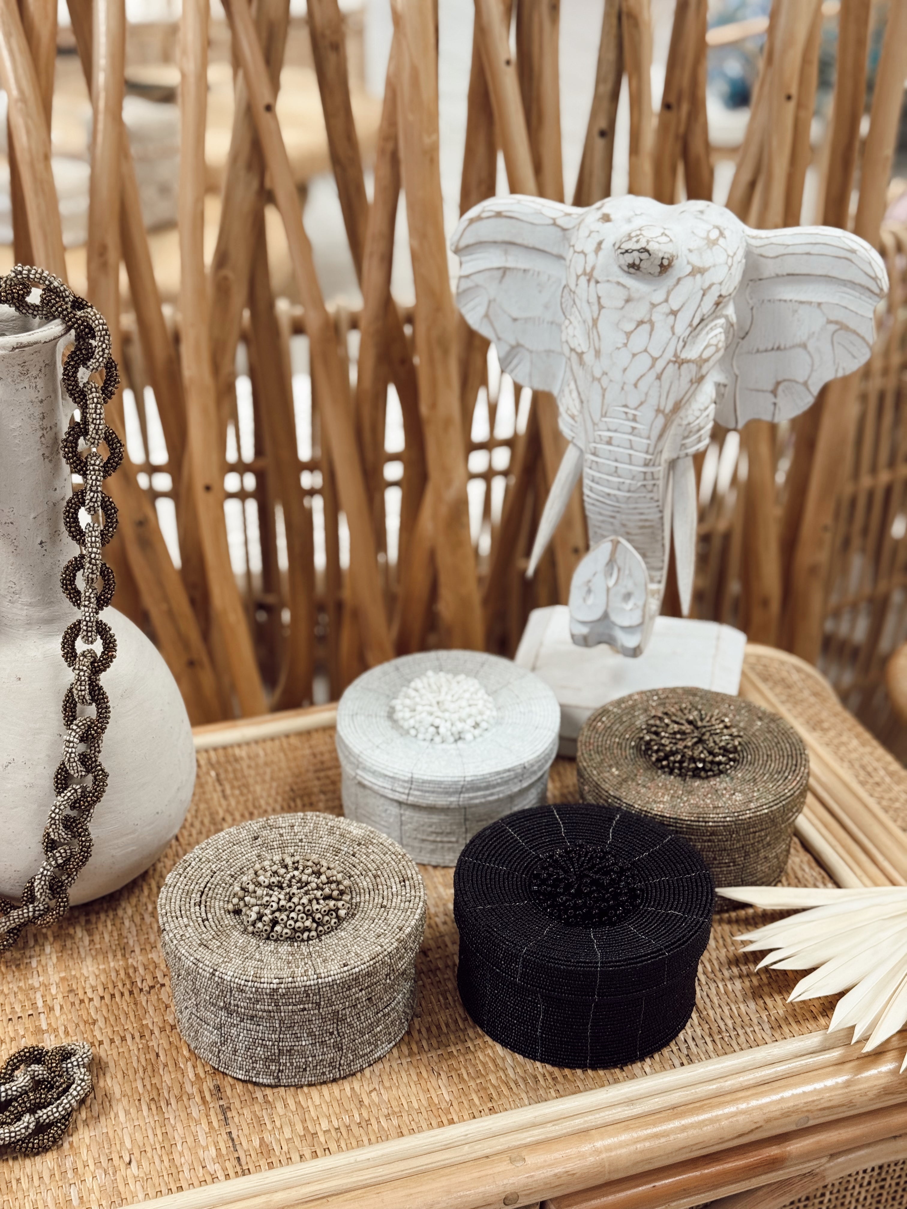 Boîtes rondes en perles
