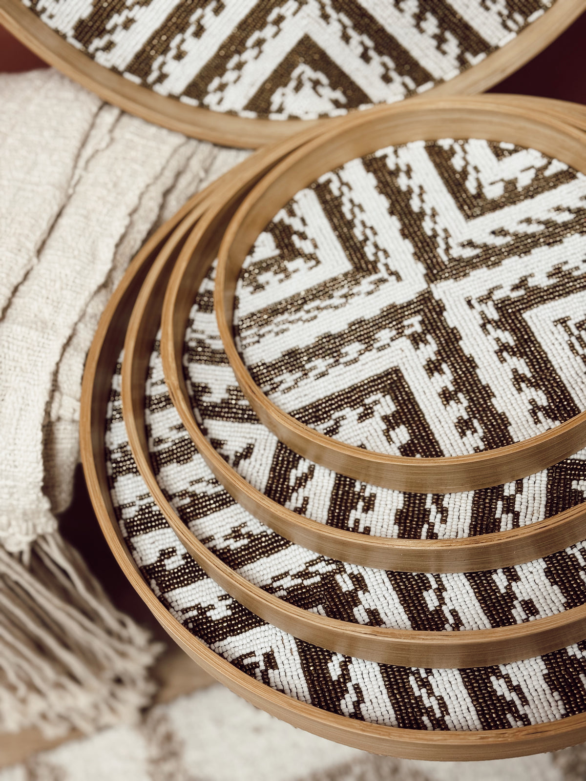 Plateau rond en perles