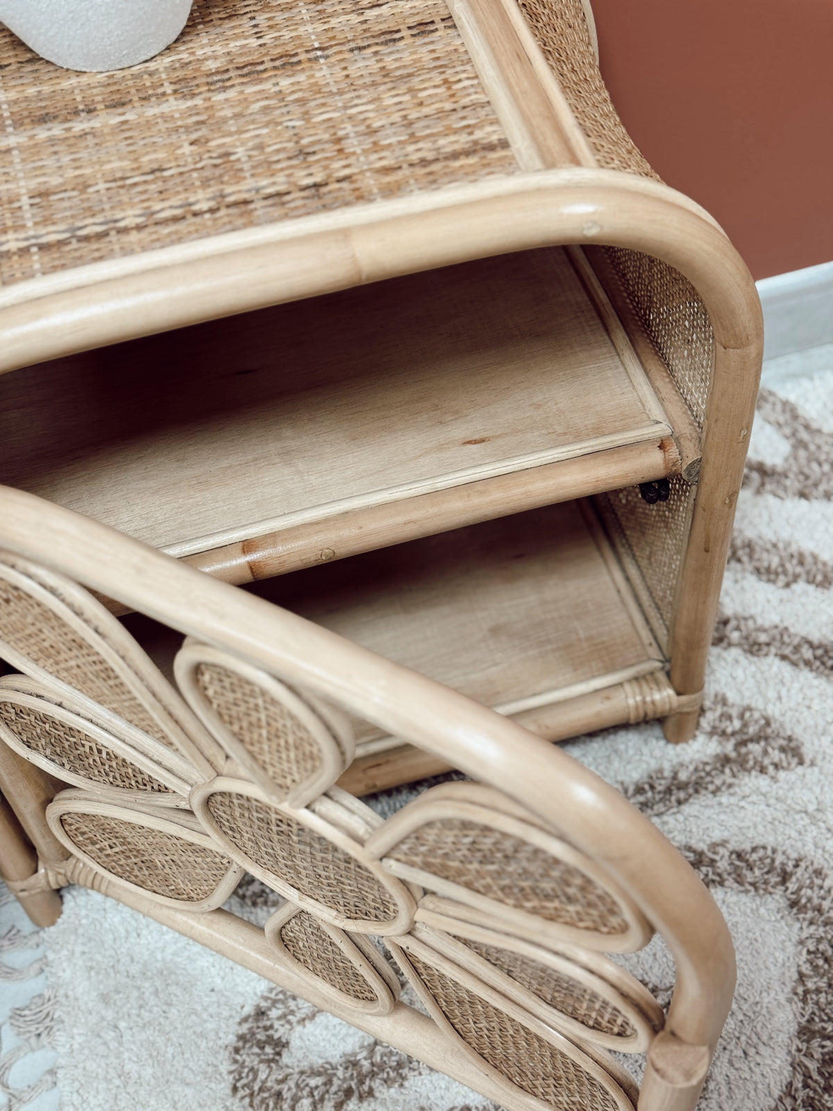 Table de chevet en rotin Flower
