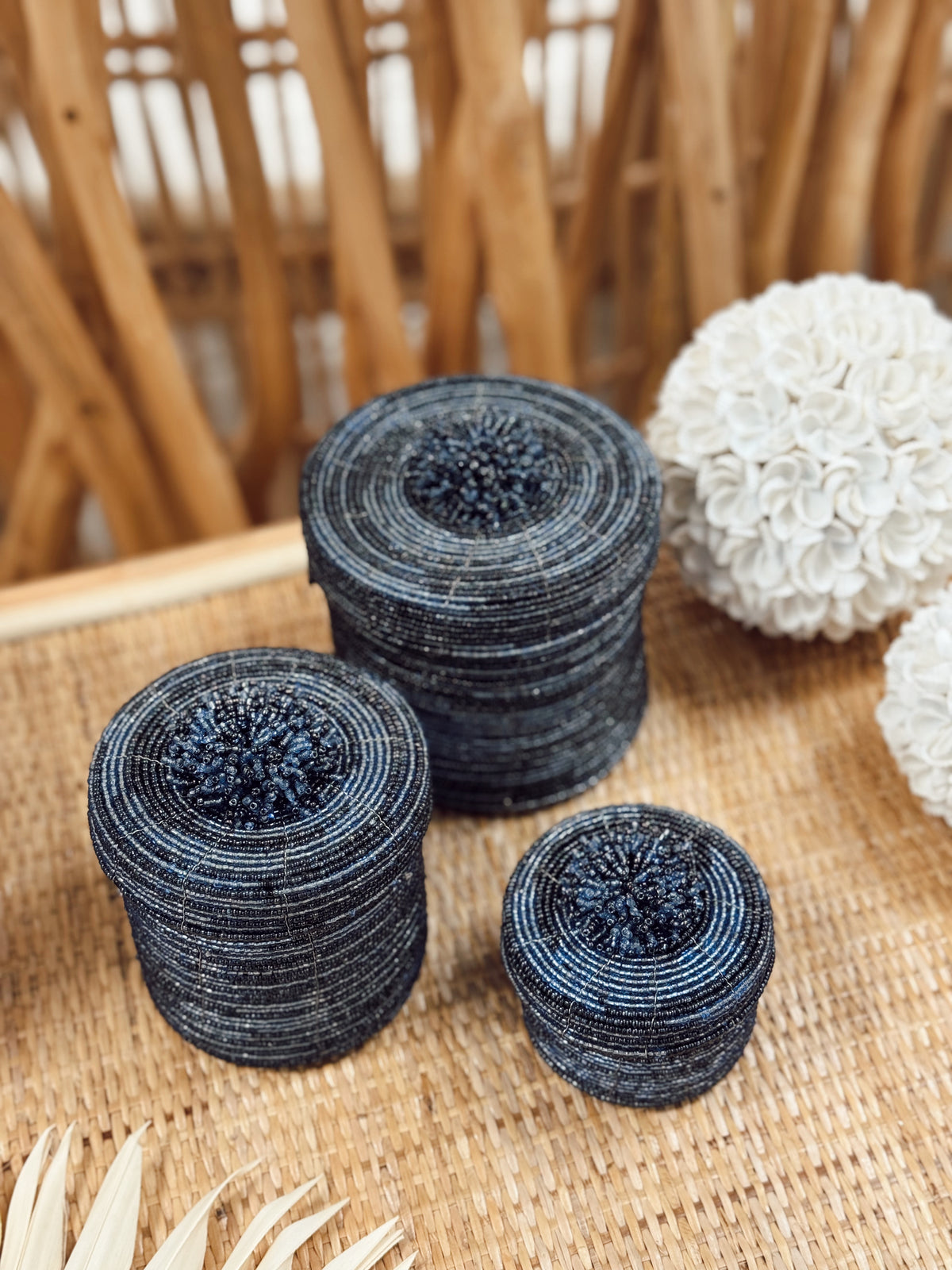Boîtes rondes en perles I Bleu