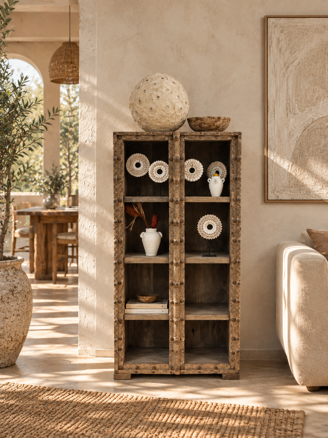 Bibliothèque indienne en bois sculpté