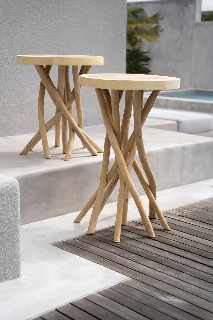 Table haute en bois de suar