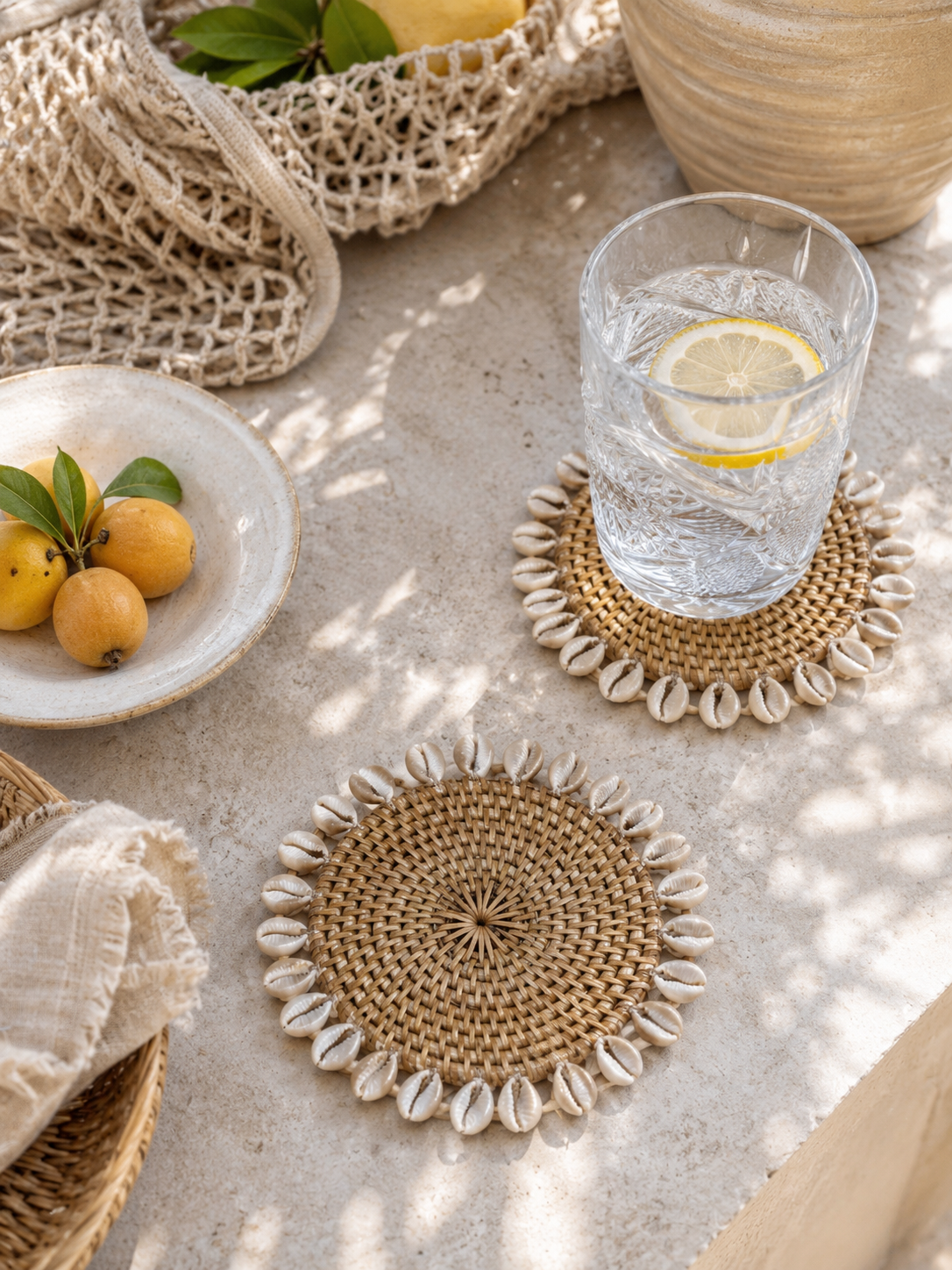 Lot de 6 dessous de verre en rotin et coquillages