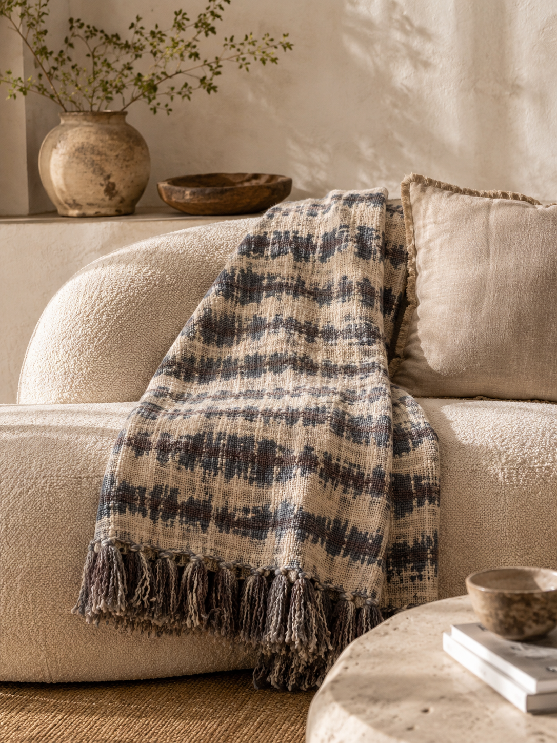 Geogina throw