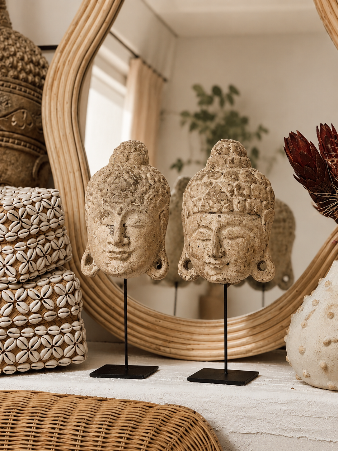 Tête de Bouddha « Seraya » – Sculpture sur socle en bois ancien
