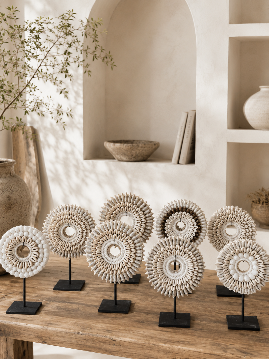 Décoration sur socle - Couronne en coquillages