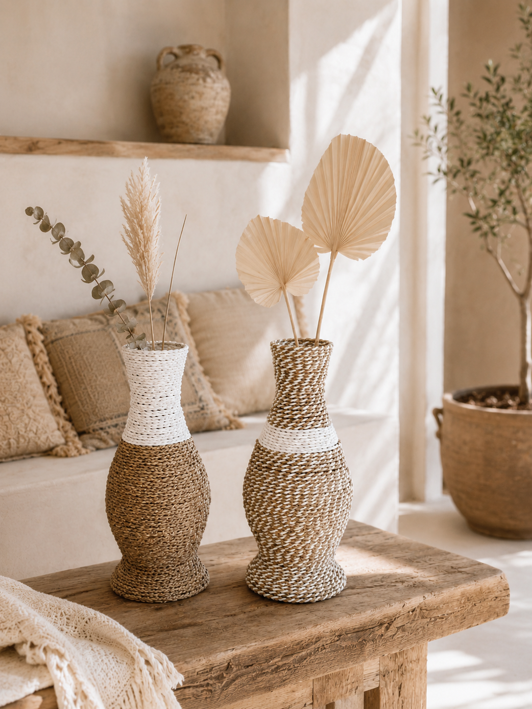 Vase en corde tressée